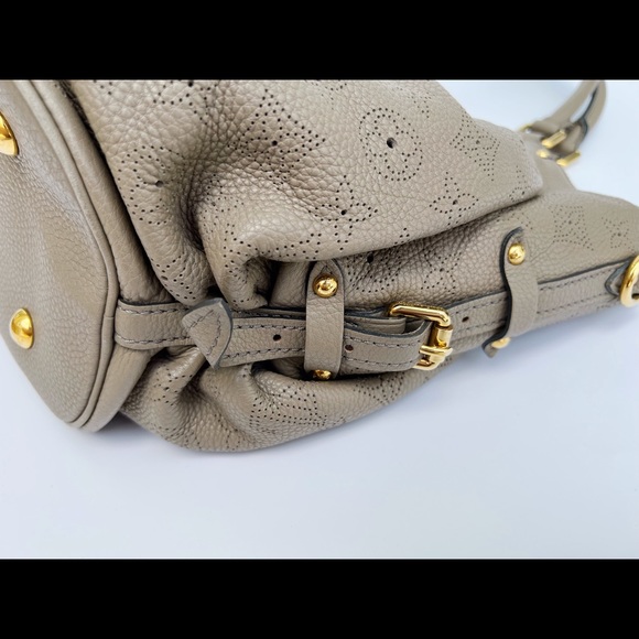 Louis Vuitton Monogram Mahina Neo Leather Hobo Monogram Perforated Gris Elephant - Picture 6 of 13